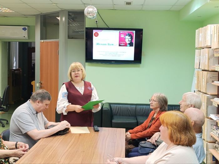 клуб Гуляев.jpg